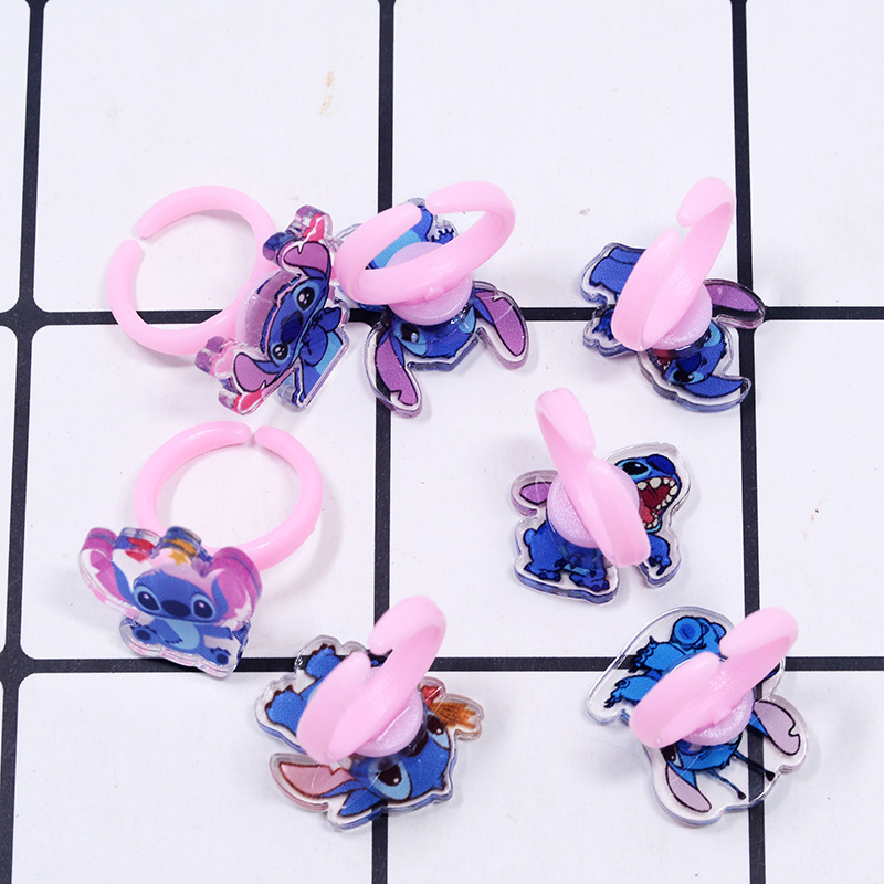 HOT！！Stitch Acrylic Ring Rando - Kids Toys Return Gift recension och pris